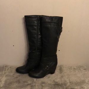Maurice’s black wedge boots
